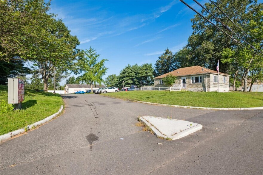 More Photos Of 121 US Highway 202, Ringoes Warehouse For Sale