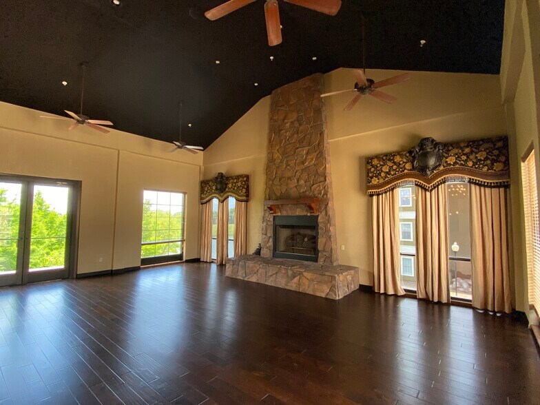 More Photos Of 6350 Venecia Dr, Bossier City Specialty For Lease
