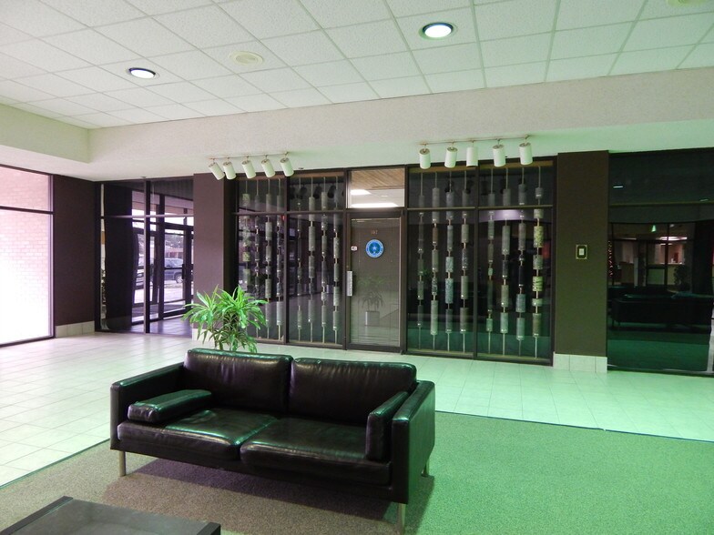 More Photos Of 3444 N 1st St, Abilene Office For Lease