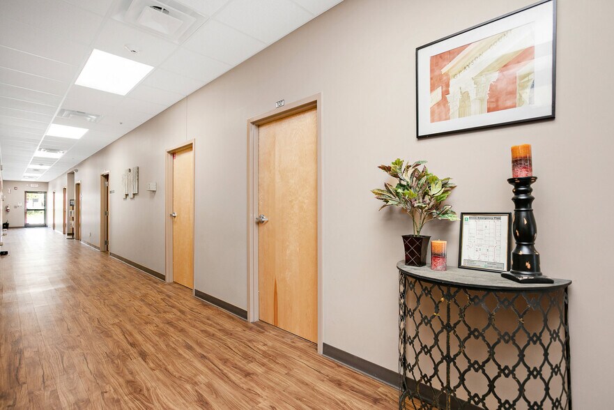 More Photos Of 805 Commerce Dr, Leitchfield Flex For Sale