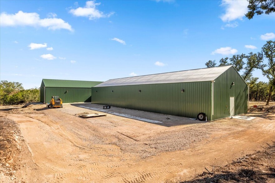 More Photos Of 272 Rocky Road, Johnson City Winery Vineyard For Lease