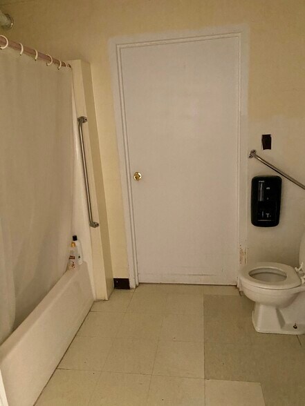 More Photos Of 155 Ridgefield Dr, Marion Assisted Living For Sale