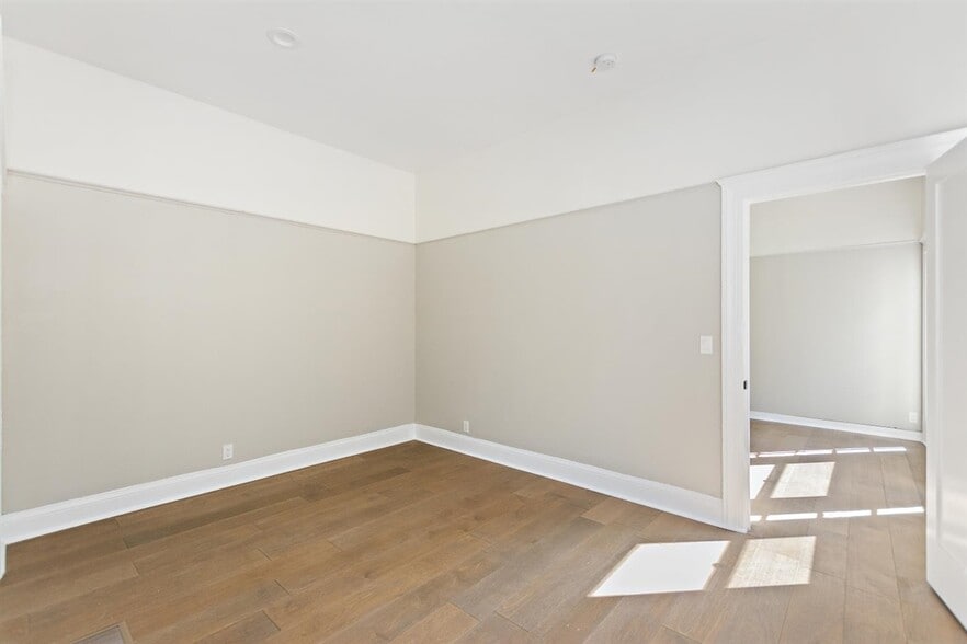 More Photos Of 1703 S Burlington Ave, Los Angeles Apartments For Sale