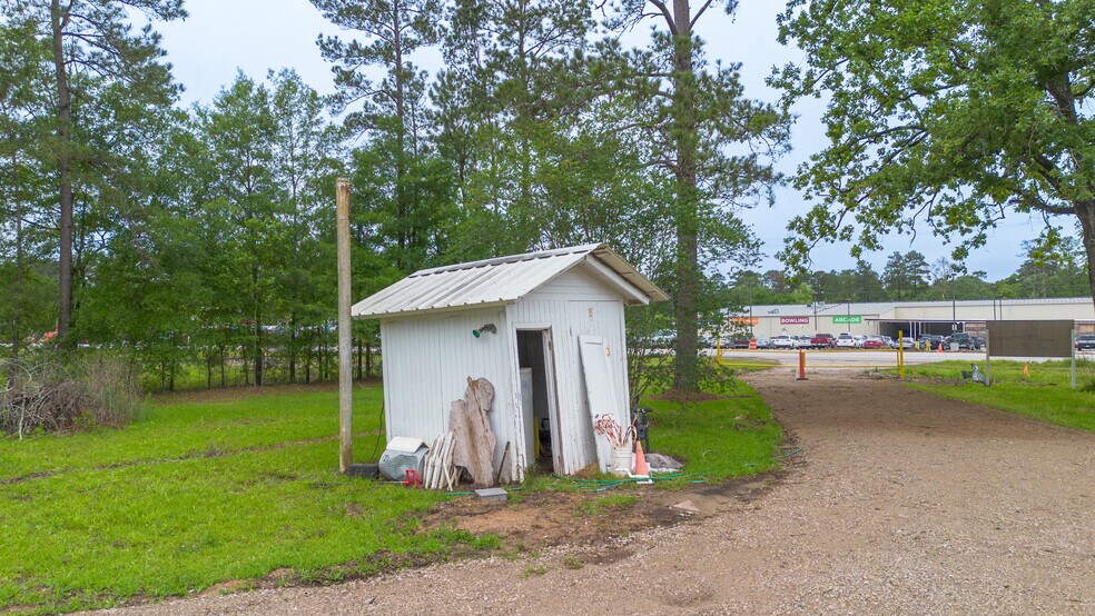 More Photos Of 13040 Highway 105 E, Conroe Industrial For Sale