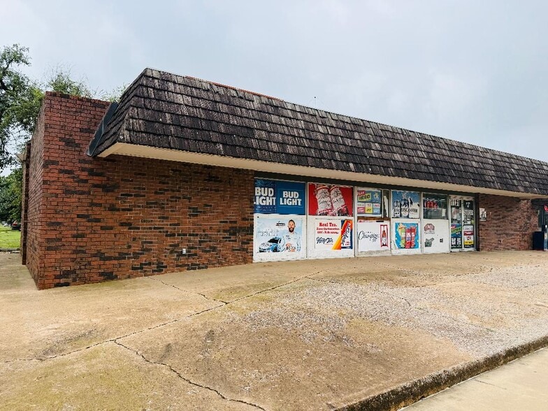 More Photos Of 1131 E Broadway Ave, Enid Convenience Store For Sale