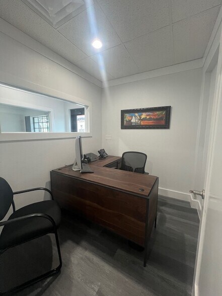 More Photos Of 910 Cape Coral Pky E, Cape Coral Restaurant For Sale