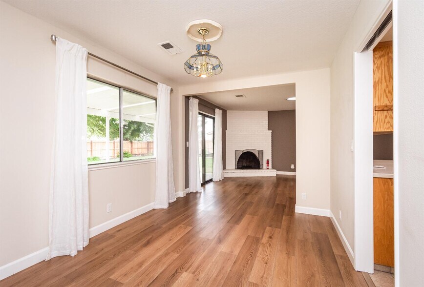 More Photos Of 25265 Carlsbad Ave, Davis Apartments For Sale