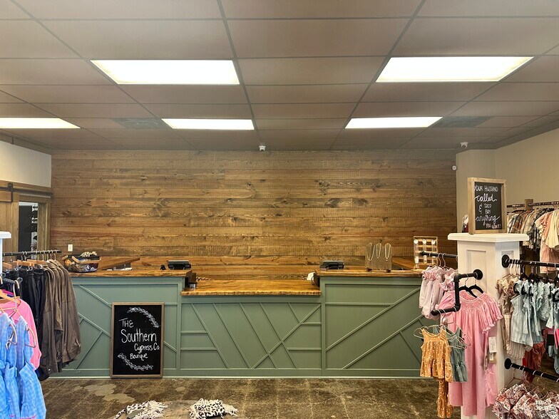 More Photos Of 36483 Old Perkins Rd, Prairieville Storefront Retail Office For Lease