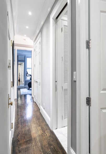 More Photos Of 248 E 32nd St, New York Apartments For Sale