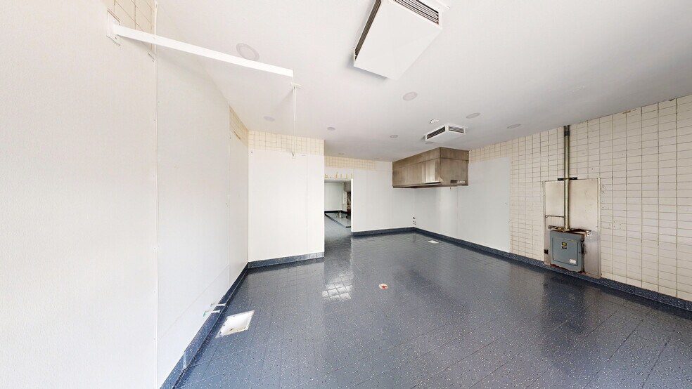 More Photos Of 401 S 6th St, Las Vegas Restaurant For Sale