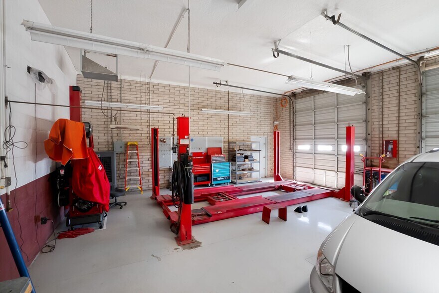 More Photos Of 870 W Apache Trl, Apache Junction General Retail For Sale