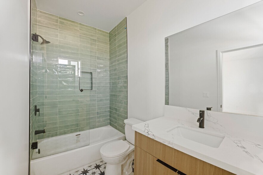 More Photos Of 4511 Rosewood Ave, Los Angeles Apartments For Sale