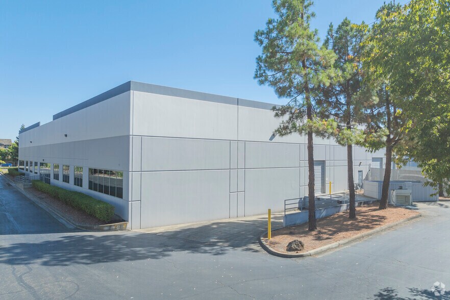 More Photos Of 472 Kato Ter, Fremont Research And Development For Lease