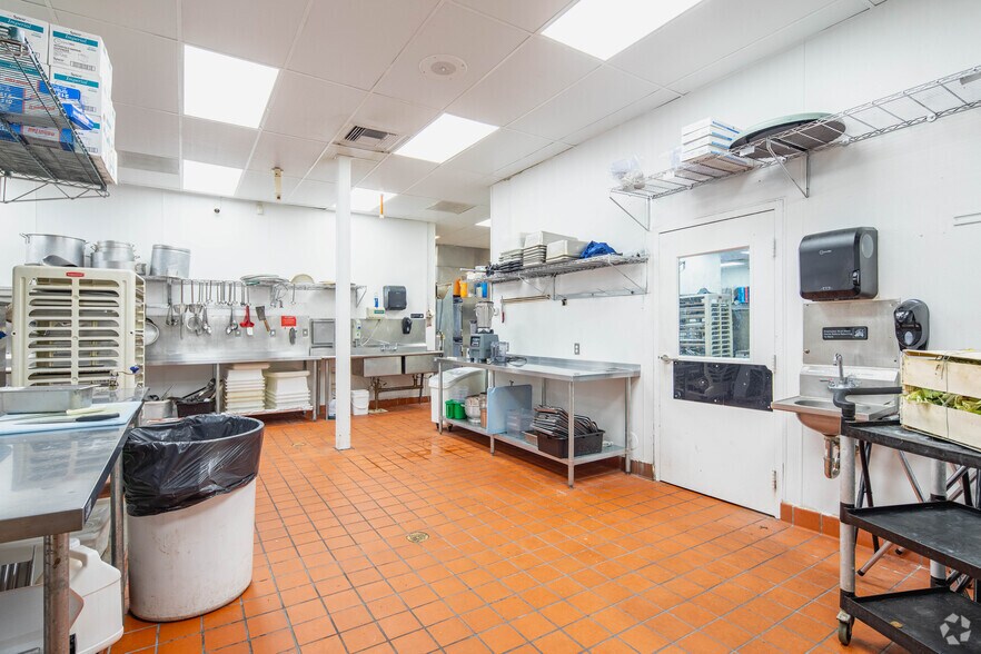 More Photos Of 2148 Beltline Rd SW, Decatur Restaurant For Sale