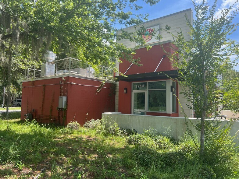 More Photos Of 1714 SE Hawthorne Rd, Gainesville Restaurant For Sale
