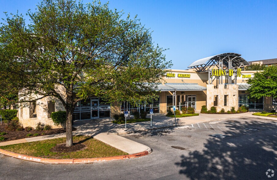 More Photos Of 11703-1 Huebner Rd, San Antonio Unknown For Lease