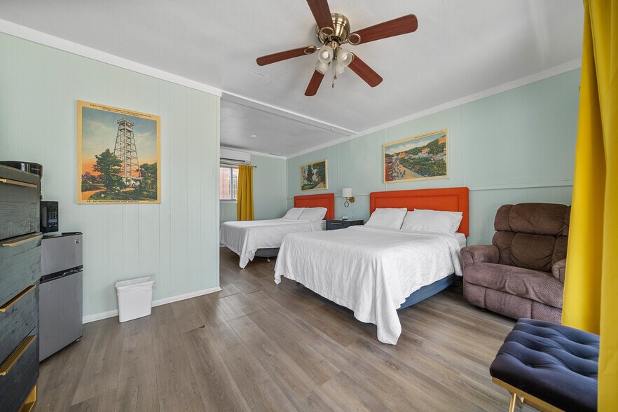 More Photos Of 741 Park Ave, Hot Springs Hotel For Sale