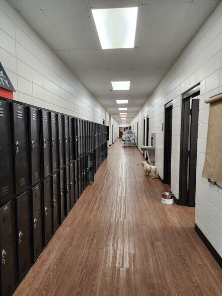 More Photos Of 501 Howell Rd, Greenville Office For Lease