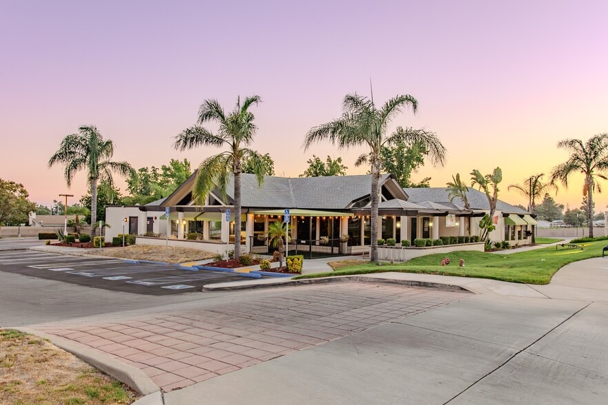 More Photos Of 10123 Foothill Blvd, Rancho Cucamonga Restaurant For Sale