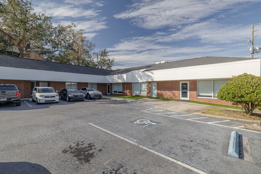 Primary Photo Of 1314 S Fort Harrison Ave, Clearwater Office For Sale
