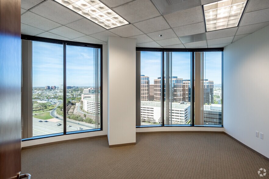 Photo of 11st Floor Ste 1120