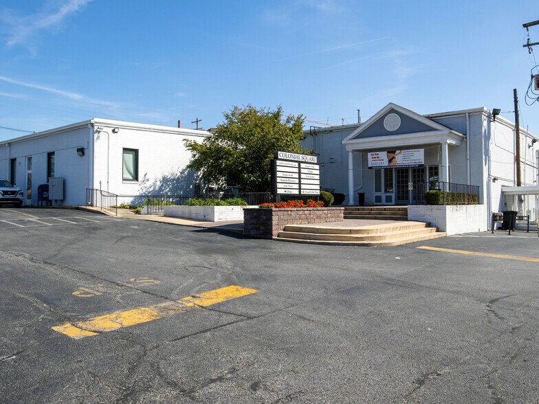 More Photos Of 928-976 S George St, York Unknown For Lease