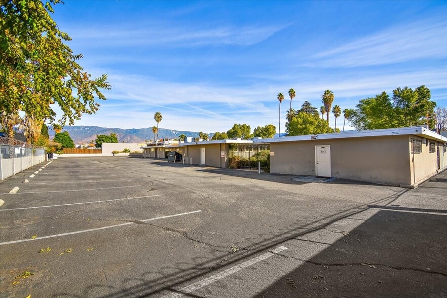 More Photos Of 1376 N Waterman Ave, San Bernardino Unknown For Lease