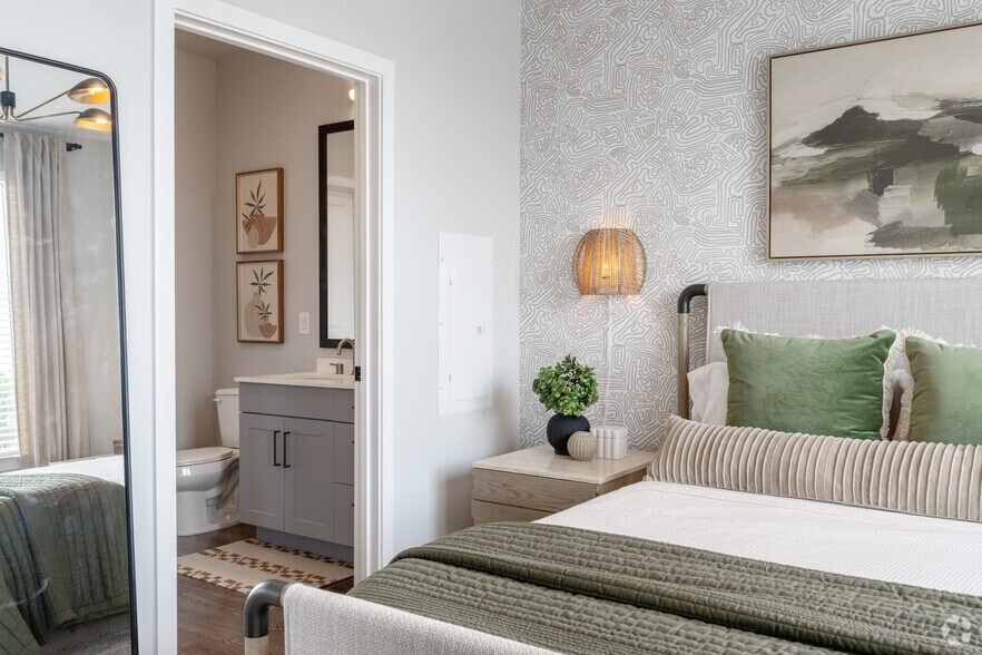 More Photos Of 5100 Bolm Rd, Austin Apartments For Lease