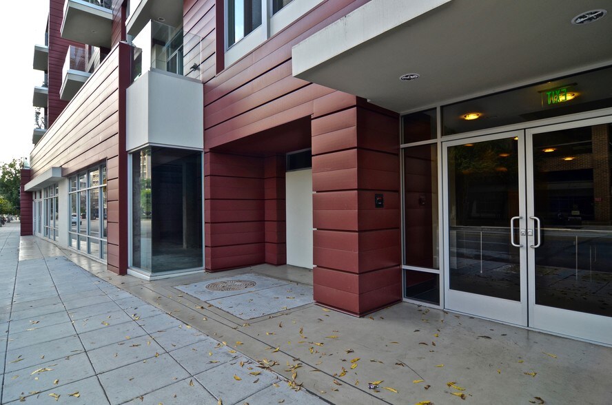 More Photos Of 119 S Los Robles Ave, Pasadena Apartments For Lease