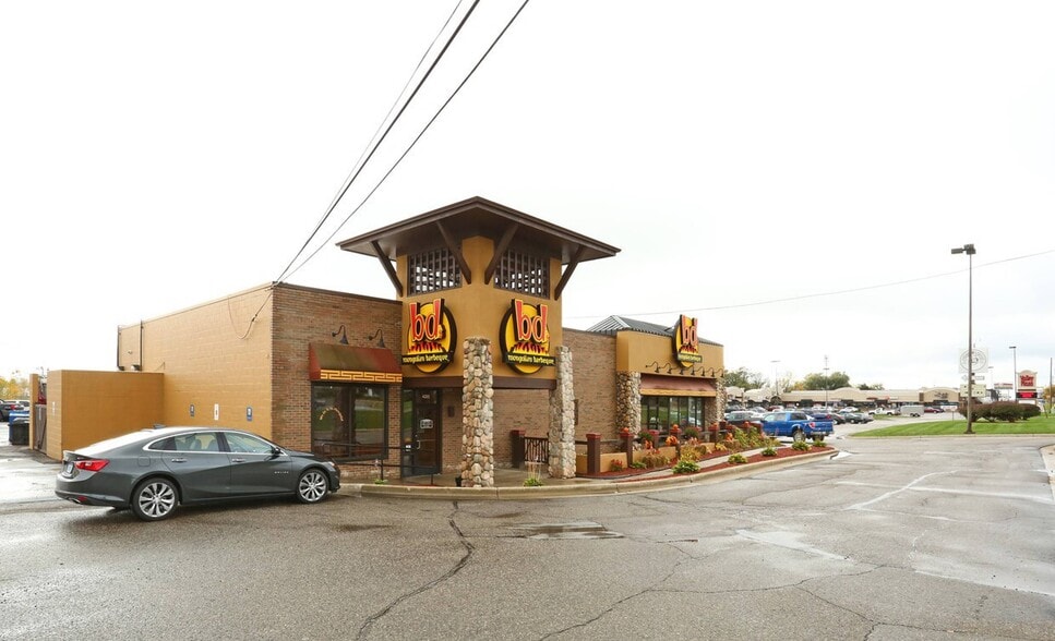 More Photos Of 4205-4225 Miller Rd, Flint Unknown For Lease