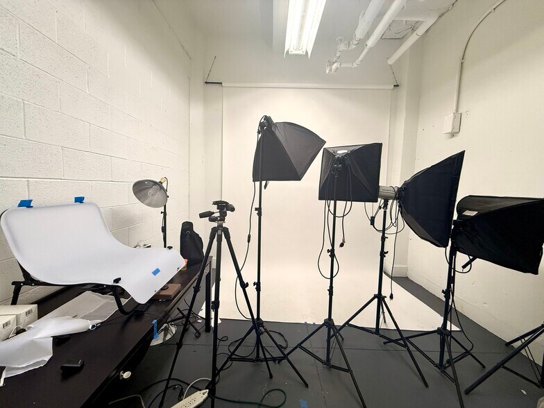 More Photos Of 800 SW Washington St, Portland Office For Lease