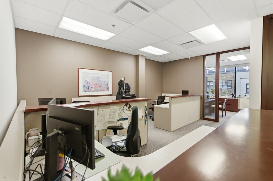 More Photos Of 17 King St E, Oshawa Storefront Retail Office For Lease