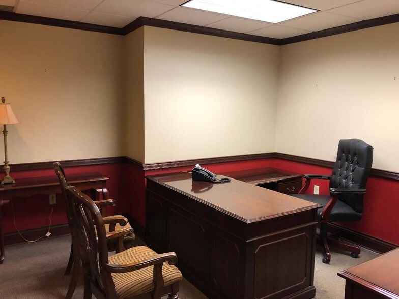 More Photos Of 1100 Summit Dr, Greensburg Office For Sale