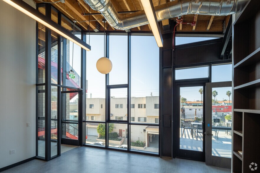 More Photos Of 212 Eucalyptus Dr, El Segundo Office For Lease