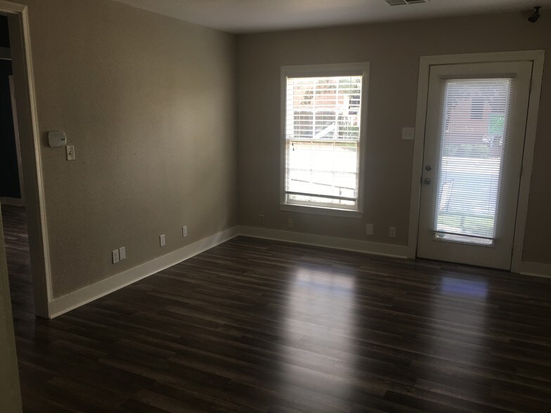 More Photos Of 2906 San Gabriel St, Austin Office For Lease