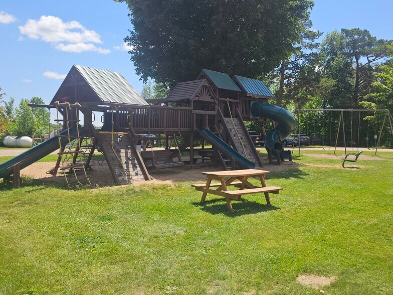 More Photos Of W770 Wind Song Ln, Park Falls Specialty For Sale