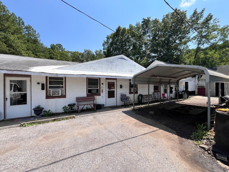 More Photos Of 21290 Great Mills Rd, Lexington Park Service For Sale