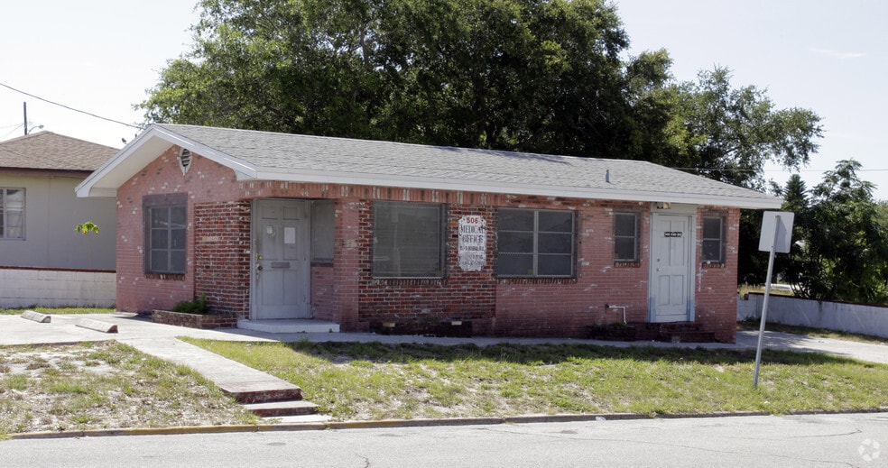 Primary Photo Of 506 N 7th St, Fort Pierce Medical For Sale