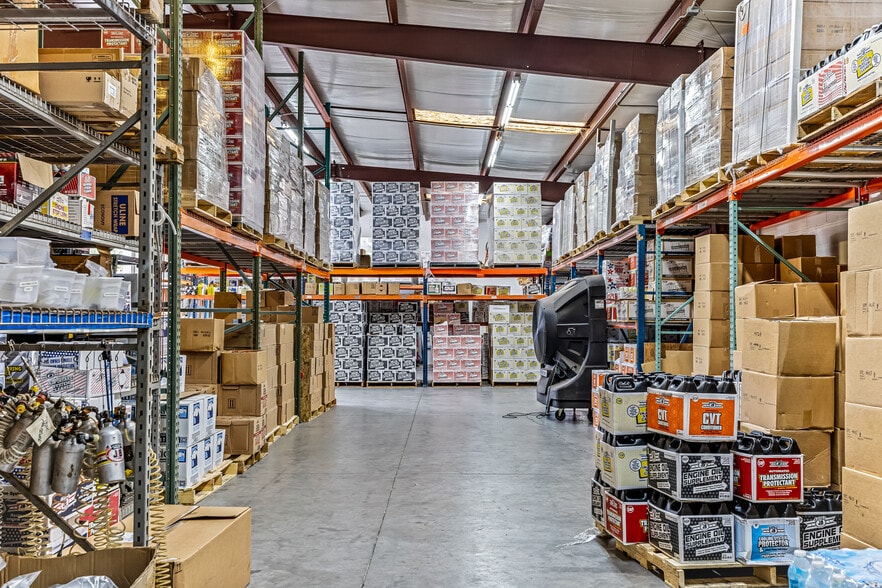 More Photos Of 3195 New York Ave, Melbourne Warehouse For Lease