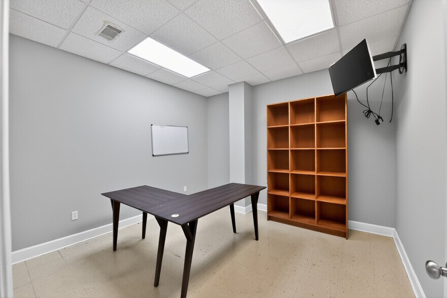 More Photos Of 6950 Hargrove Rd E, Tuscaloosa Office For Lease