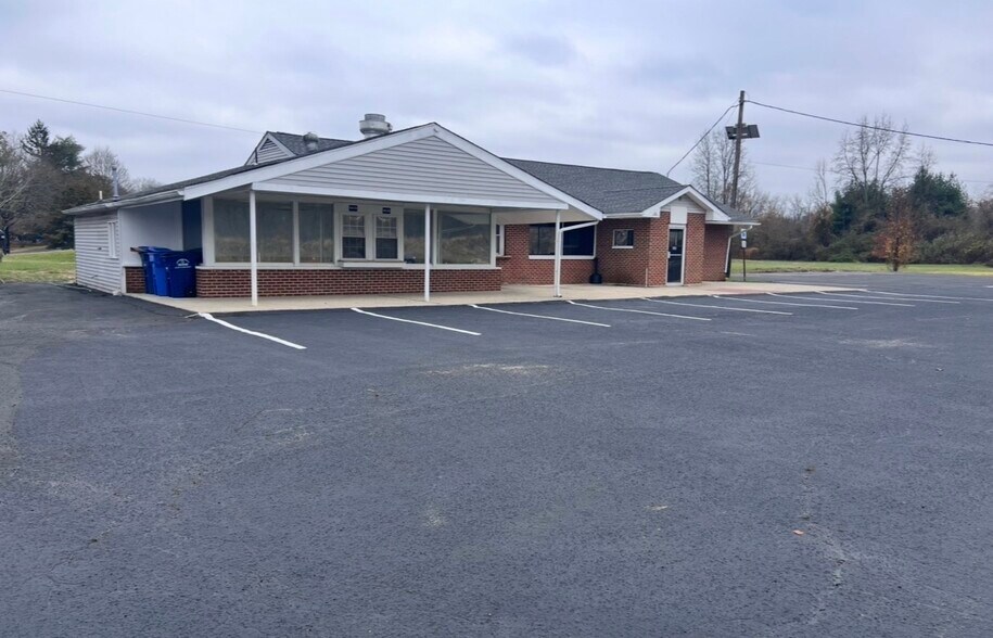 More Photos Of 1820 Route 206, Southampton Freestanding For Lease