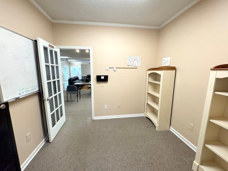 More Photos Of 1748 S Main St, Rocky Mount Office For Sale