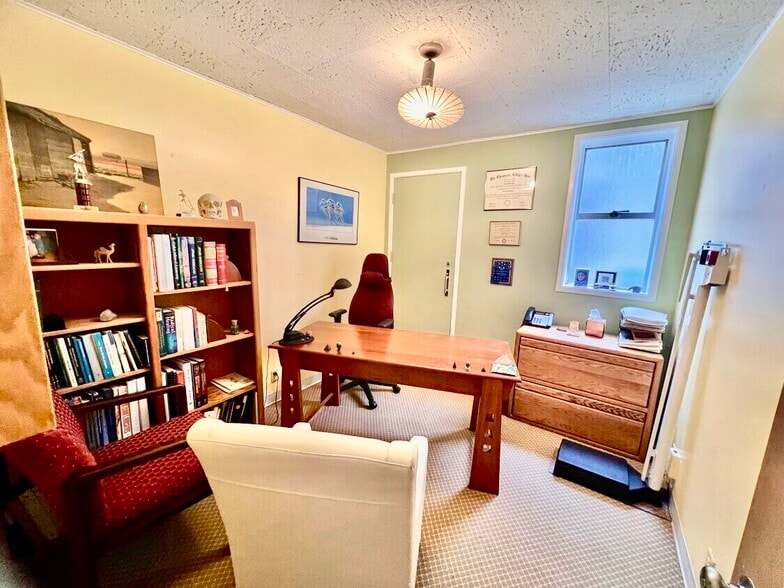 More Photos Of 1306-1308 Solano Ave, Albany Medical For Lease