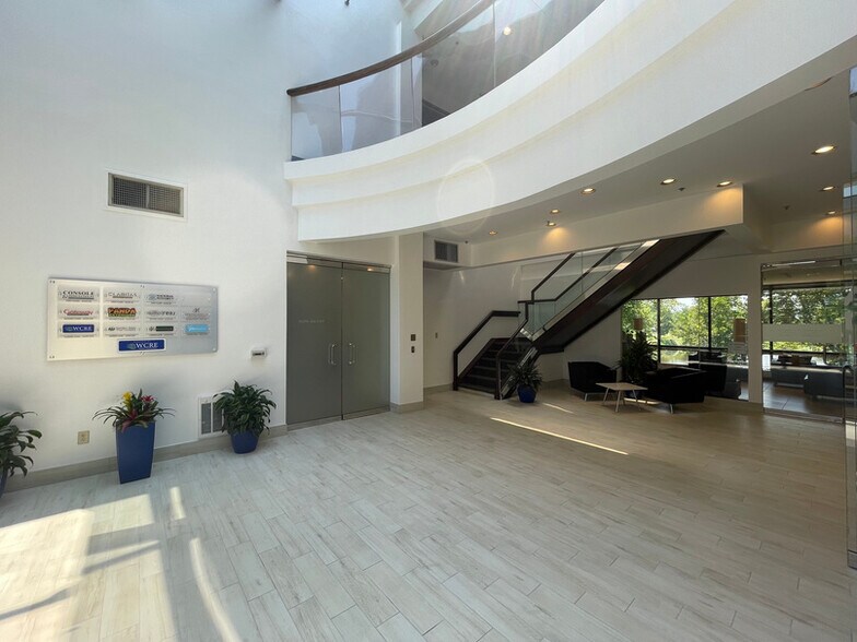 More Photos Of 1 Holtec Dr, Marlton Office For Lease