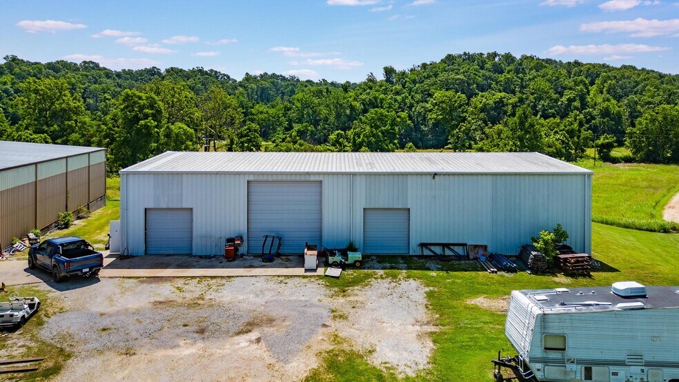 More Photos Of 12182 Peach Orchard Rd, Bentonville Warehouse For Sale