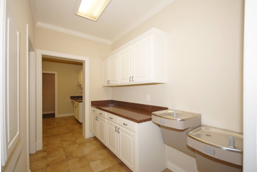 More Photos Of 425 Old Newman Rd, Frisco Unknown For Lease
