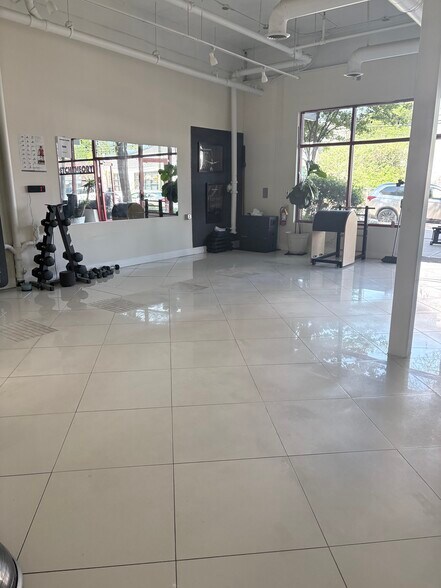 More Photos Of 572 Edgewood Ave SE, Atlanta Apartments For Lease