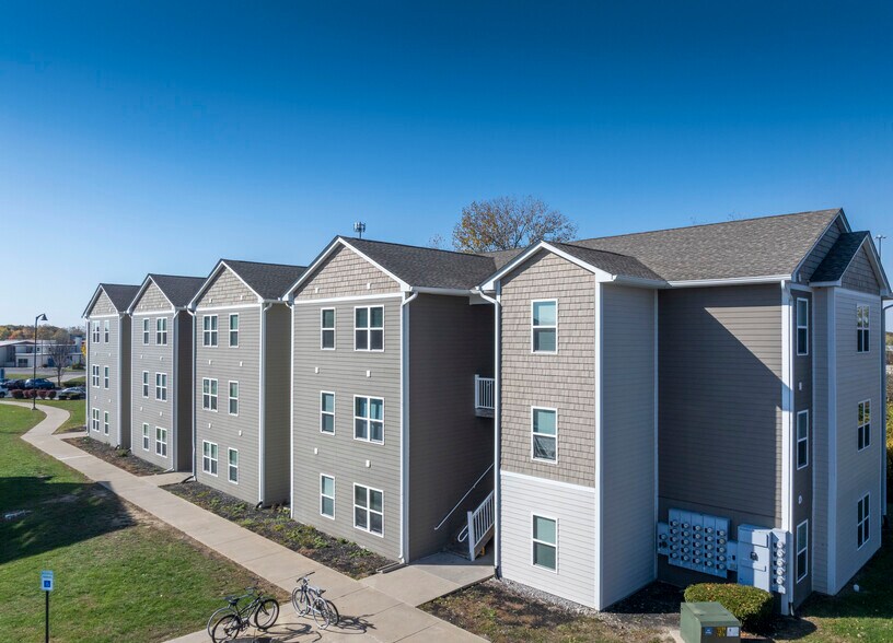 More Photos Of 3001 W Cart Rd, Richmond Apartments For Sale