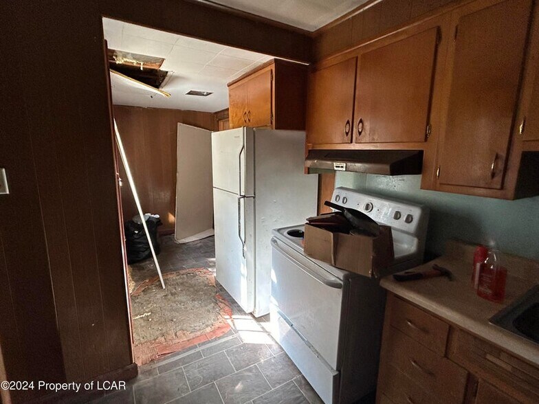 More Photos Of 437-443 Centre Street St, Freeland Storefront Retail Residential For Sale