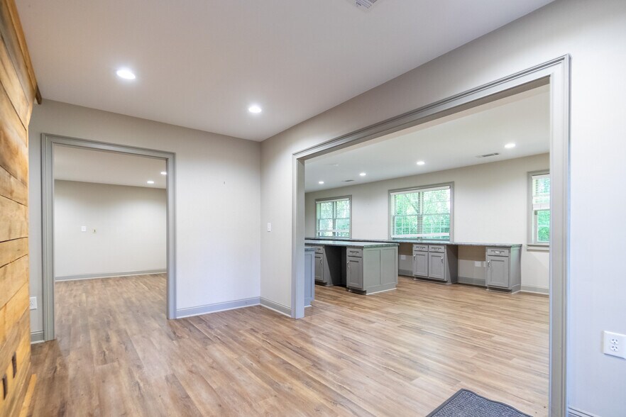 More Photos Of 1551 Jennings Mill Rd, Bogart Medical For Sale